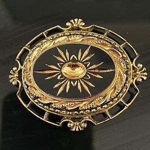 Vintage Pauline Rader Brooch Victorian Revival Molded Black Glass Gold P…